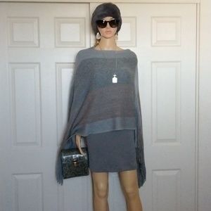 Liz Claiborne Snake print handbag and Fringed knit shawl.